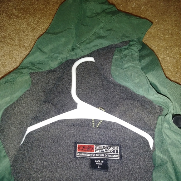 Large Green Performance Jacket! - Picture 3 of 3